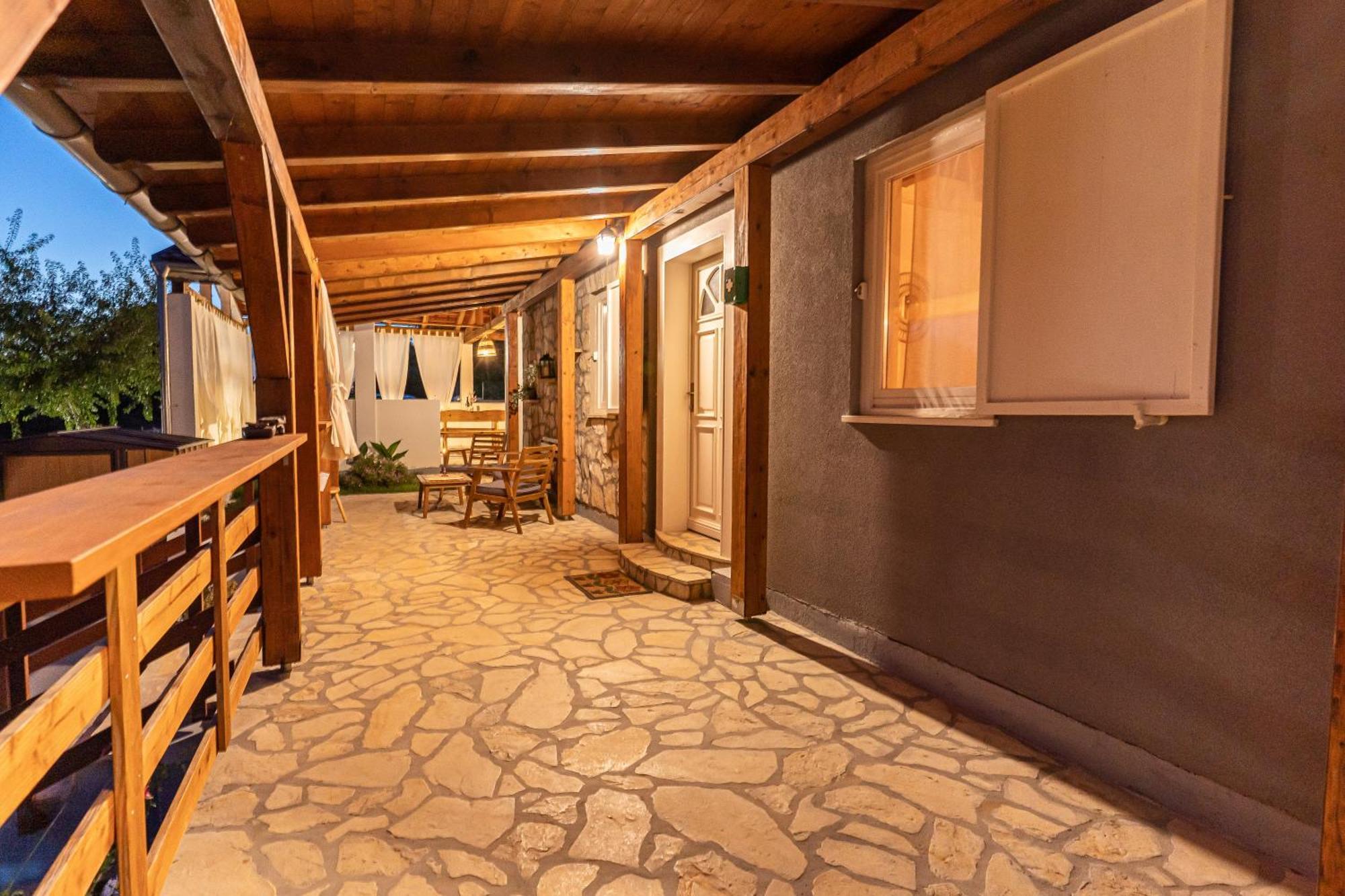 Kuca Za Odmor Cvitka Apartment Slivnica Bagian luar foto